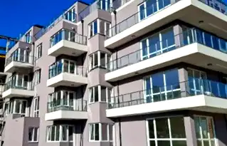Просторен тристаен апартамент с функционално разпределение в Аспарухово, Варна