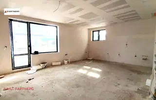 Тристаен апартамент с веранда и паркомясто в м-т Долна Трака, Варна