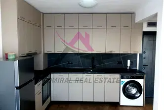 Двустаен апартамент с панорамна тераса във Възраждане 3, Варна