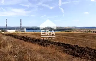 Парцел във Варна, с. Езерово