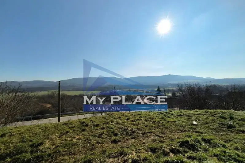 Plot in Oblast Shumen, Ivanski