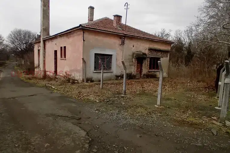Промишлена сграда в Бургас, с. Крушово