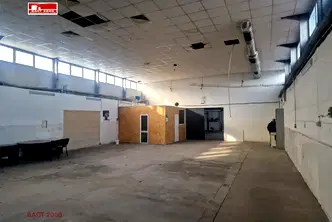 Промишлена сграда в София, Враждебна