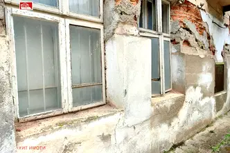 Етаж от къща във Враца, с. Чирен