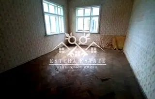 Етаж от къща в Шумен, Военно училище