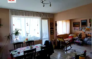 Етаж от къща във Варна, Виница