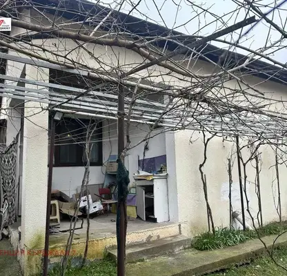 Photo 2 — One-story house with 3 rooms in Center, Kardzhali