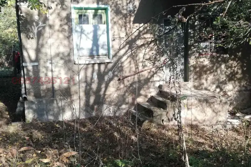 Къща с 3 стаи в с. Буковец, област Монтана, до река и гора
