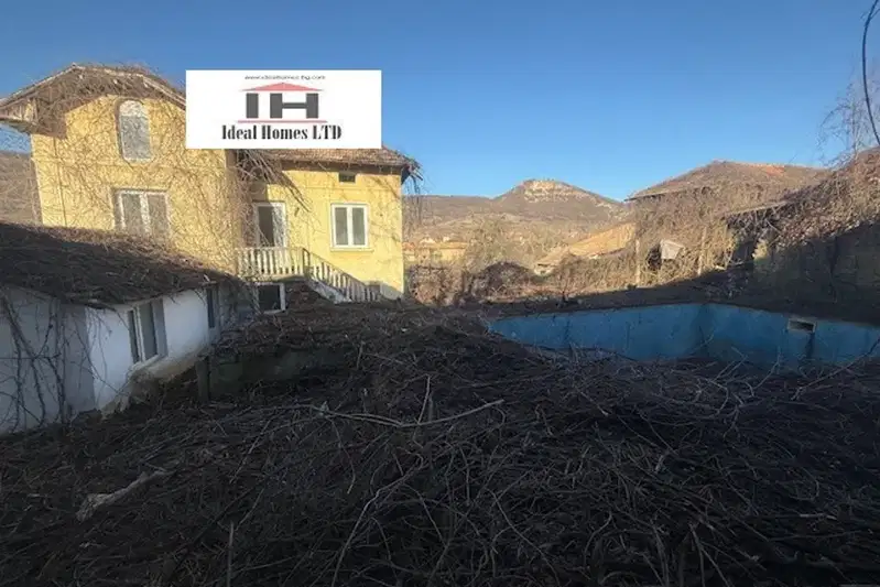 Къща във Велико Търново, с. Бяла река
