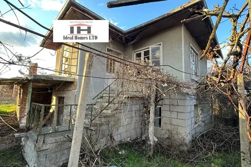 Къща във Варна, с. Бързица