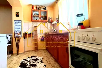 Къща в Русе, с. Червена вода