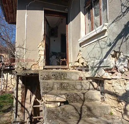 Снимка 3 — Къща в Шумен, с. Костена река