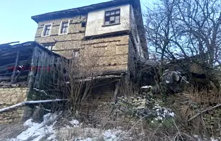 Къща в Смолян, с. Момчиловци
