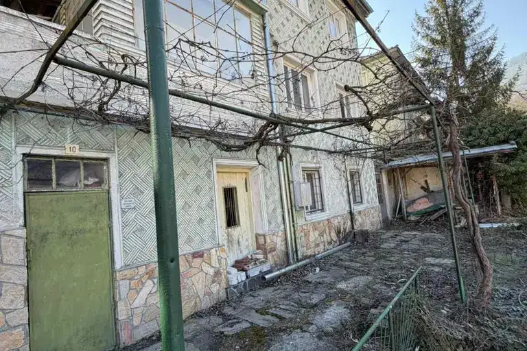 House in Oblast Plovdiv, Narechenski Bani