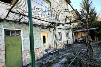 Къща в Пловдив, с. Нареченски бани