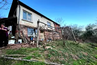 Къща във Враца, с. Очиндол