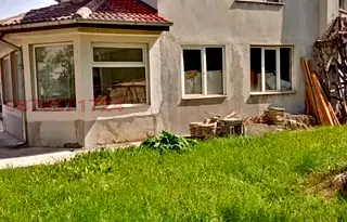 Къща в Ловеч, с. Орешак