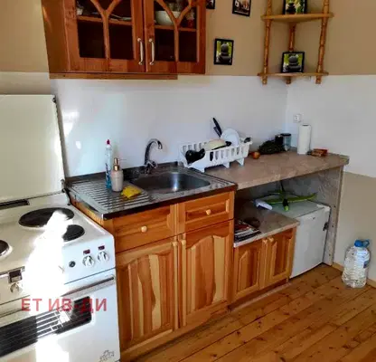 Photo 3 — House in област София, Pchelin