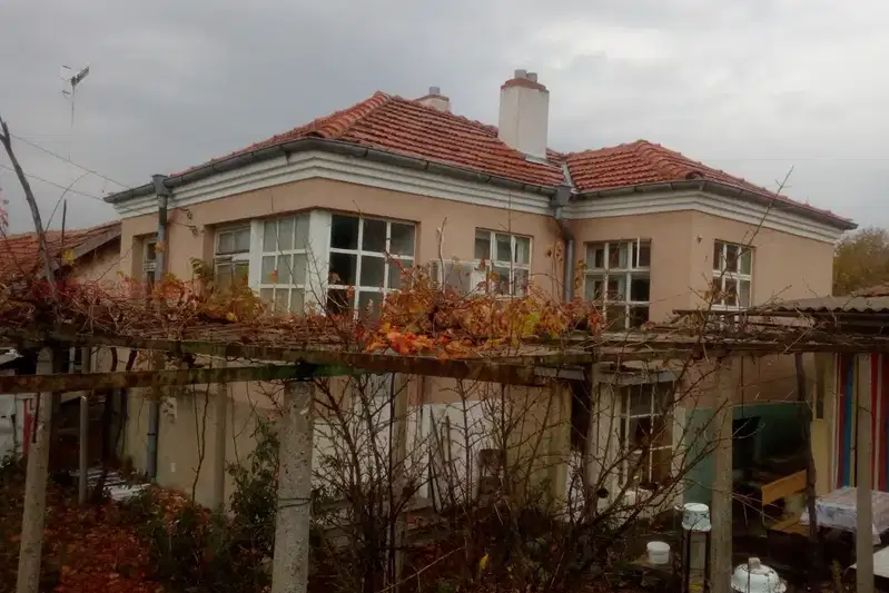 Къща в Бургас, с. Прилеп