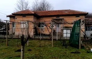 Къща в Добрич, с. Смолница
