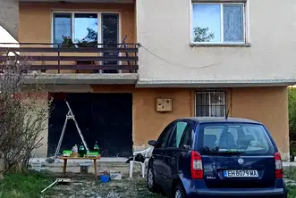 Къща в Бургас, с. Страцин