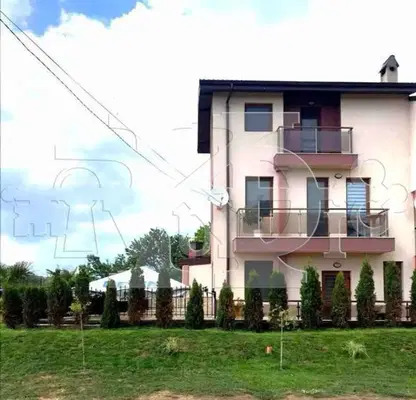 Photo 2 — House in Dobrich, Shabla