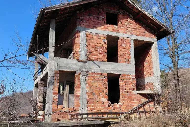 House in Oblast Lovech, Troyan