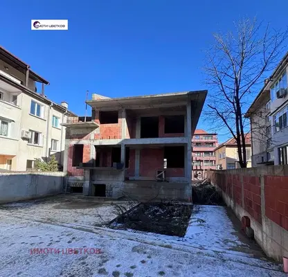 Photo 2 — House in Vraca, Centyr