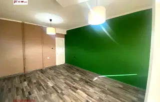 Офис в Русе, Център