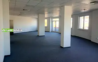 Офис в София, Дружба 1
