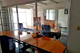 Офис във Варна, Център