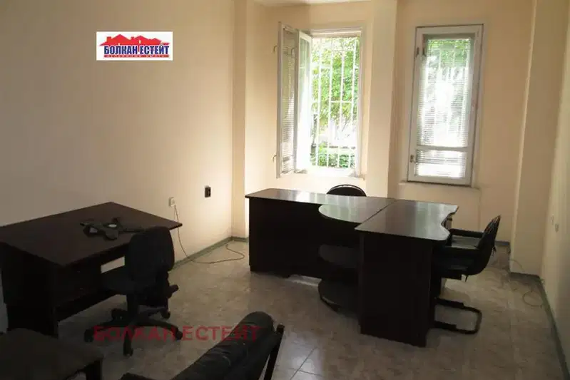Office in Veliko Tyrnovo, Centyr