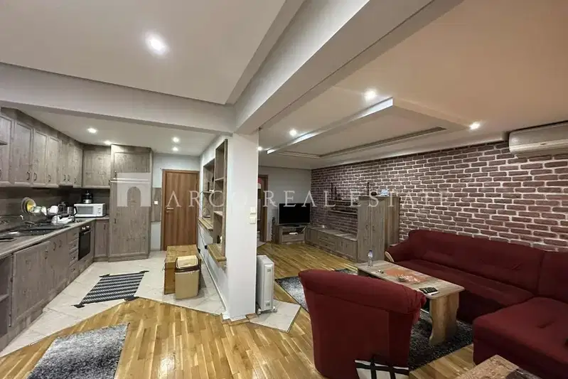 4-bedroom apartment in Sofiya, Borovo