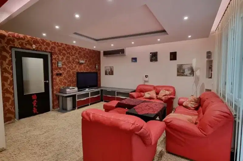 4-bedroom apartment in Stara Zagora, Centyr
