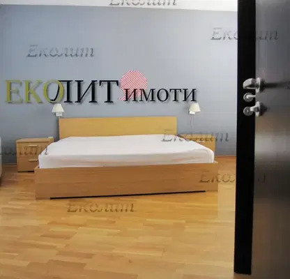 Снимка 5 — Многостаен апартамент в София, Център
