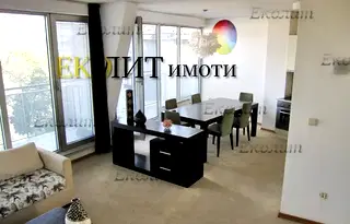 Многостаен апартамент в София, Център