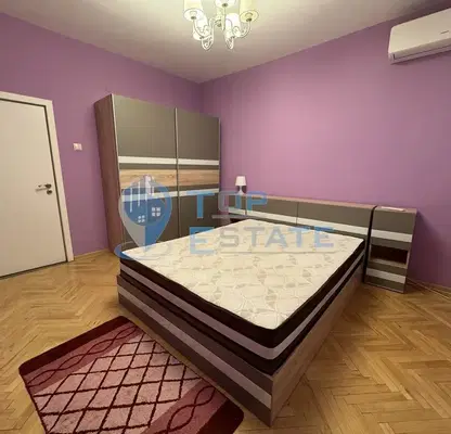 Снимка 3 — Многостаен апартамент във Велико Търново, Център