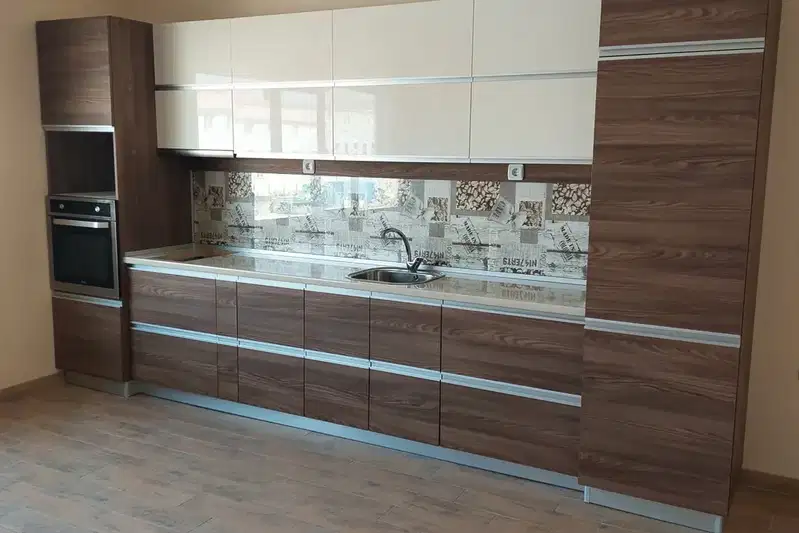 4-bedroom apartment in Pleven, Industrialna Zona