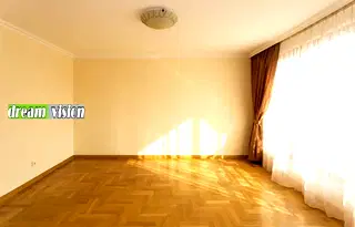 Четиристаен апартамент с просторна дневна в кв. Изток, София