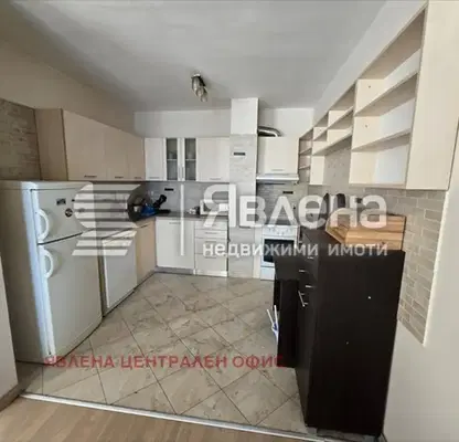 Photo 2 — 4-bedroom apartment in Sofiya, Lagera