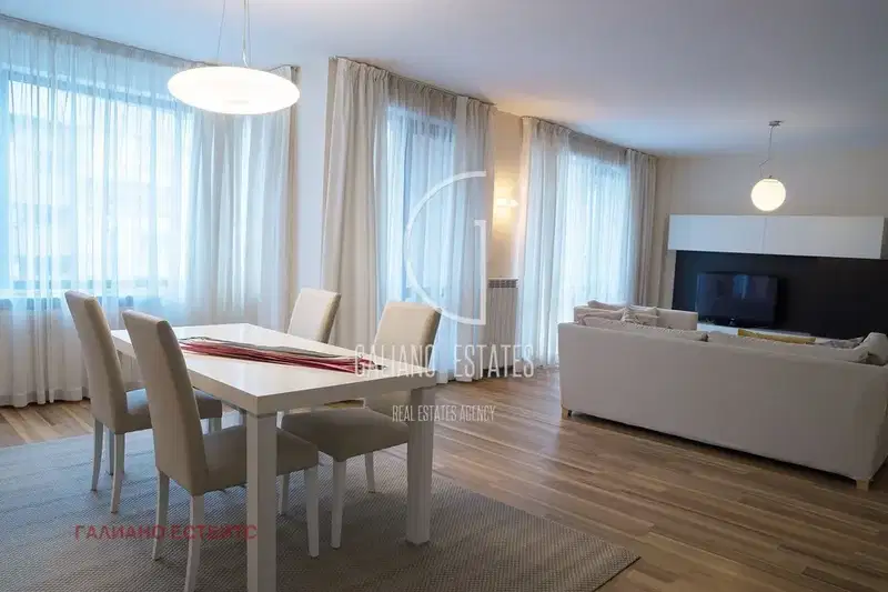 4-bedroom apartment in Sofiya, Lozenec