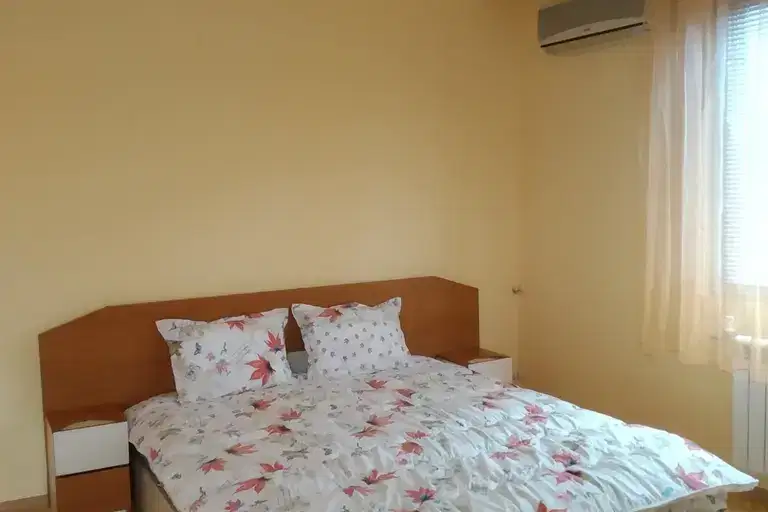 4-bedroom apartment in Pleven, Shirok Centyr