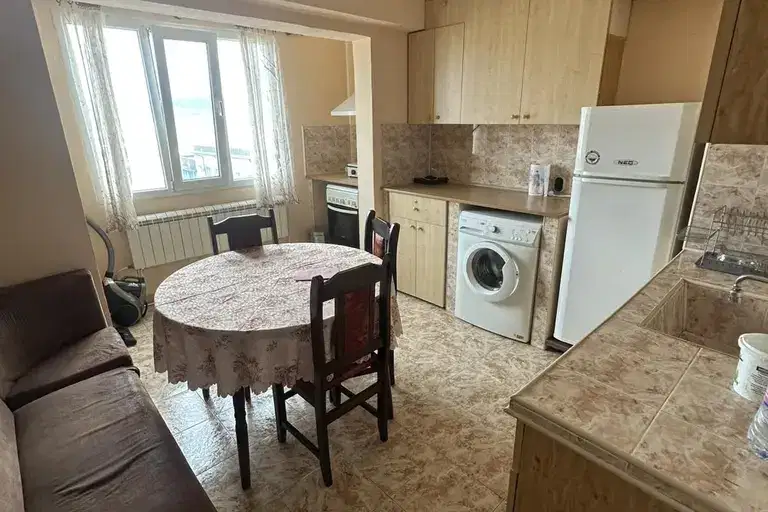 Многостаен апартамент в Кърджали, Веселчане