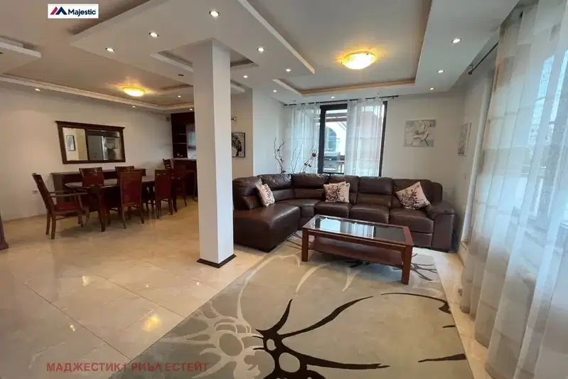 4-bedroom apartment in Sofiya, Vitosha