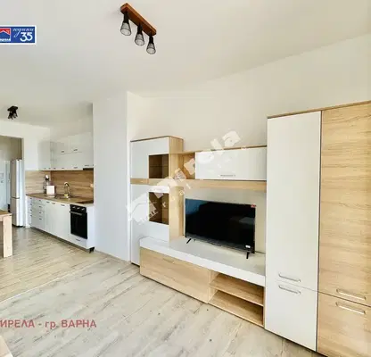 Снимка 3 — Луксозен двустаен апартамент с паркомясто в Бриз, Варна