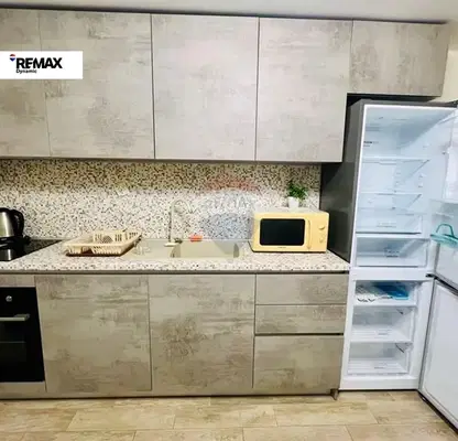 Снимка 2 — Двустаен апартамент с подово отопление в центъра на Бургас