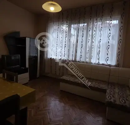 Снимка 3 — Двустаен апартамент във Велико Търново, Център