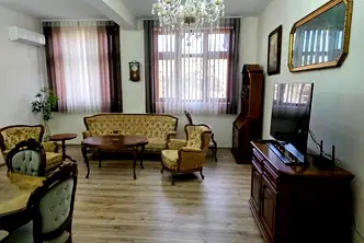 Двустаен апартамент в Добрич, Център