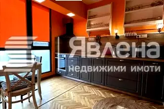 Стилен двустаен апартамент с балкон в кв. Чайка, Варна
