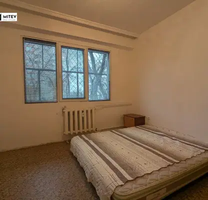 Снимка 4 — Двустаен апартамент с тераса в квартал Гагарин, Пловдив